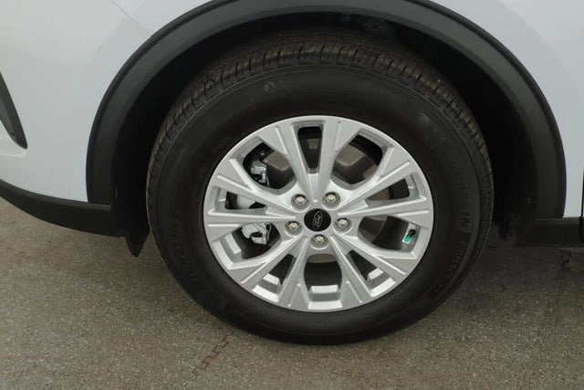 2025 Ford Escape - Image 7 of 18