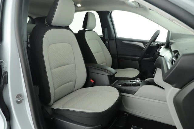 2025 Ford Escape - Image 5 of 18