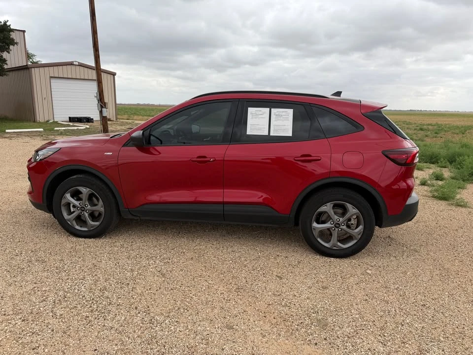 2025 Ford Escape - Image 3 of 9
