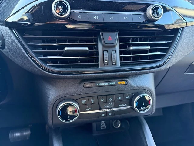 2025 Ford Escape - Image 15 of 16
