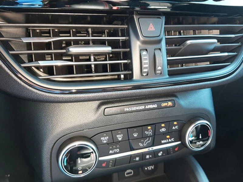2025 Ford Escape - Image 14 of 20