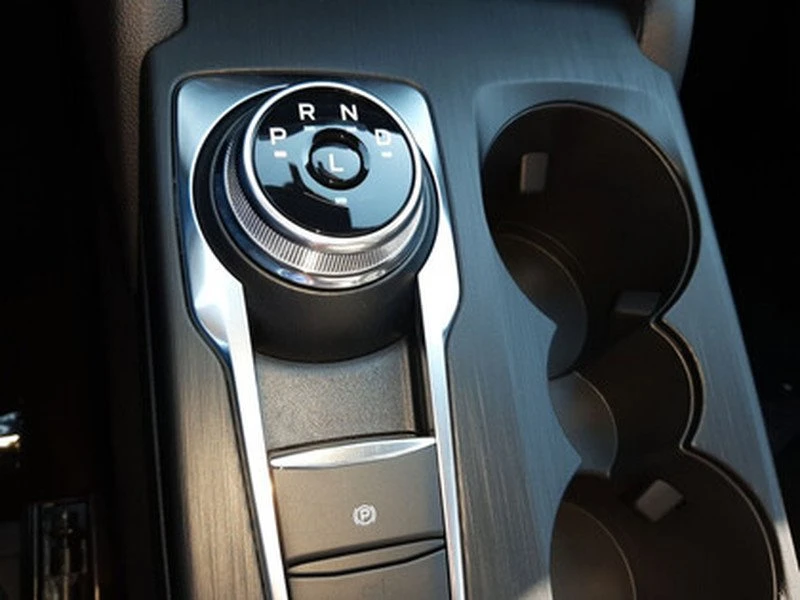 2025 Ford Escape - Image 17 of 20
