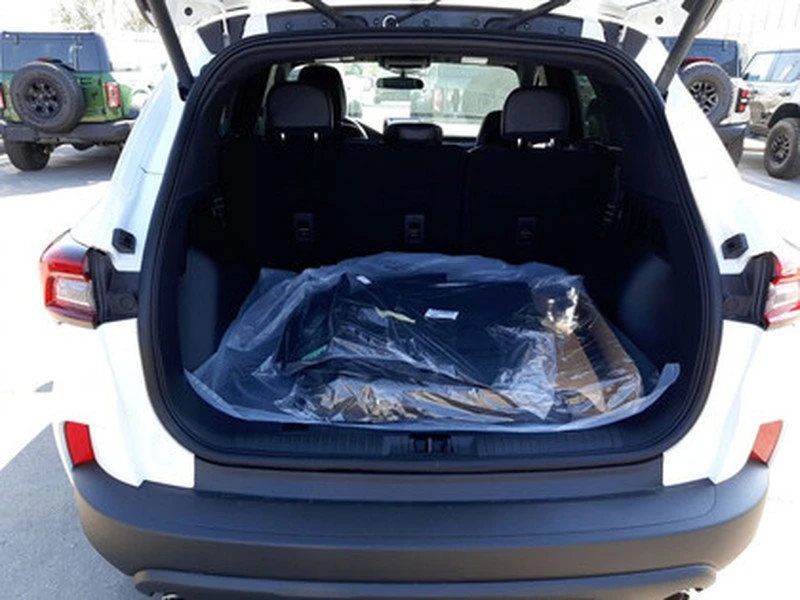 2025 Ford Escape - Image 16 of 20