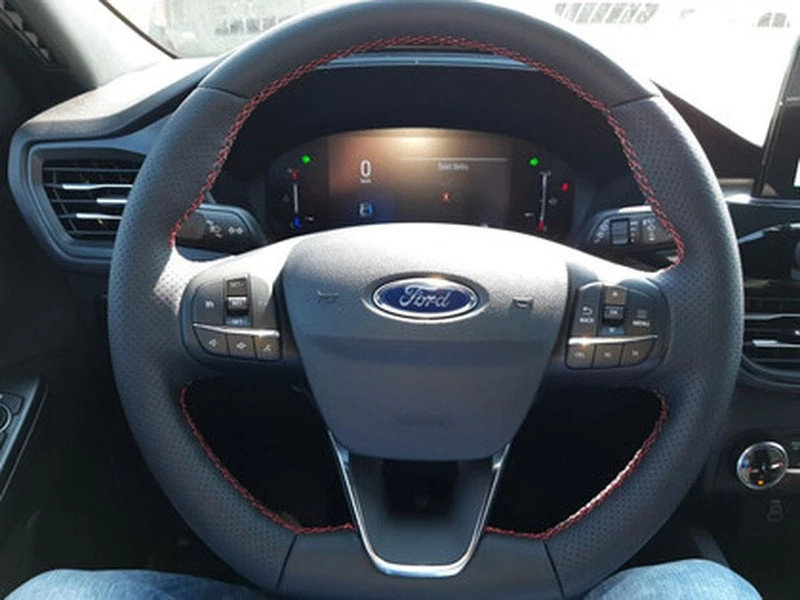2025 Ford Escape - Image 10 of 20