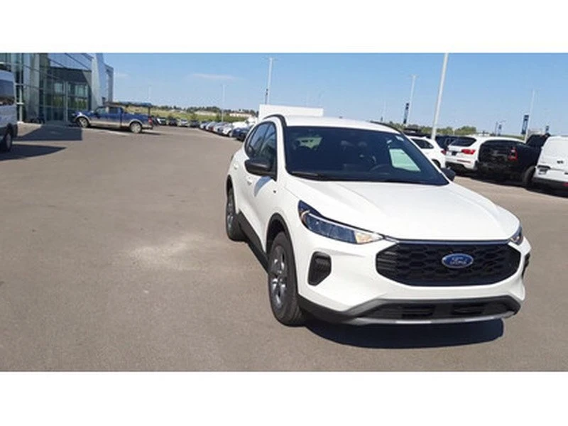 2025 Ford Escape - Image 2 of 20