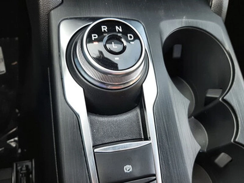 2025 Ford Escape - Image 16 of 20