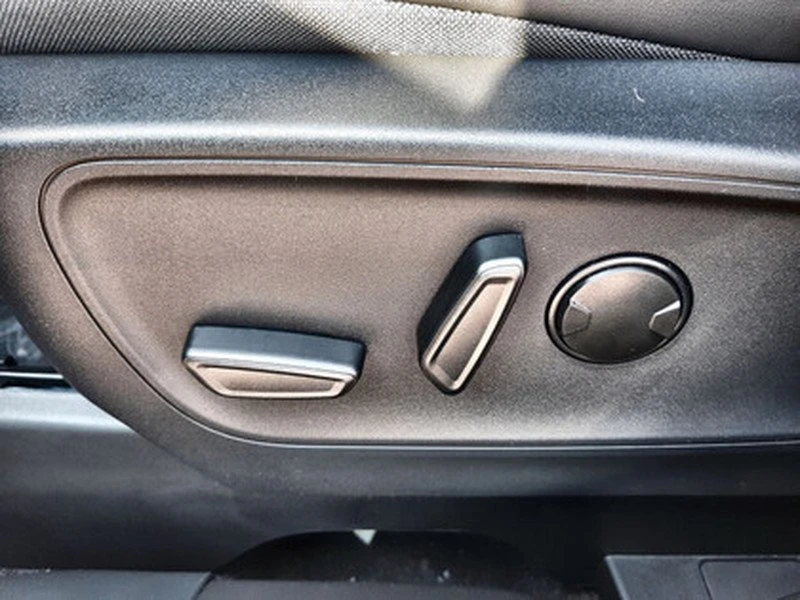 2025 Ford Escape - Image 12 of 20