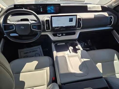 2025 Ford Expedition 5th Gen - Image 9 of 14