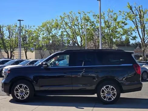 2025 Ford Expedition 5th Gen - Image 3 of 14