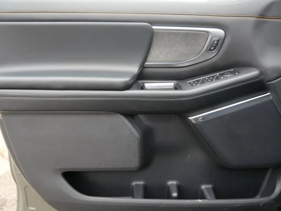2025 Ford Expedition 5th Gen - Image 8 of 20
