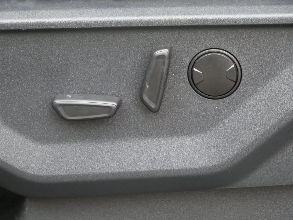 2025 Ford Expedition 5th Gen - Image 9 of 20