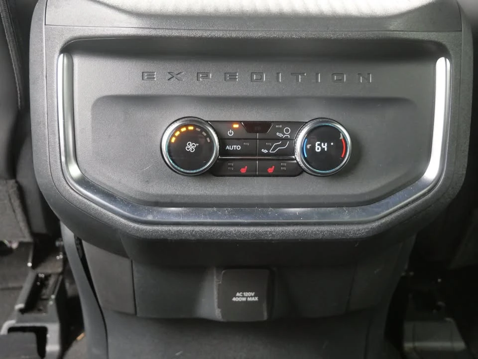 2025 Ford Expedition 5th Gen - Image 13 of 20