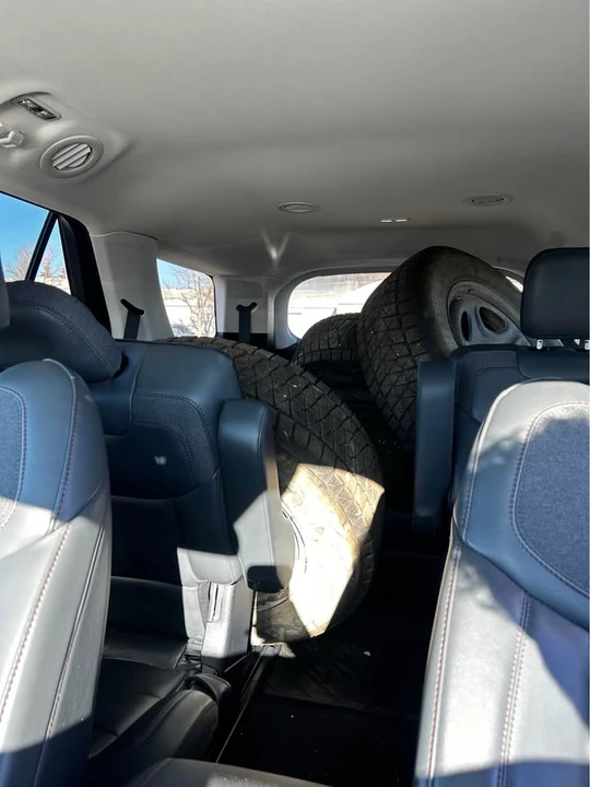 2025 Ford Explorer 6th Gen - Image 14 of 14