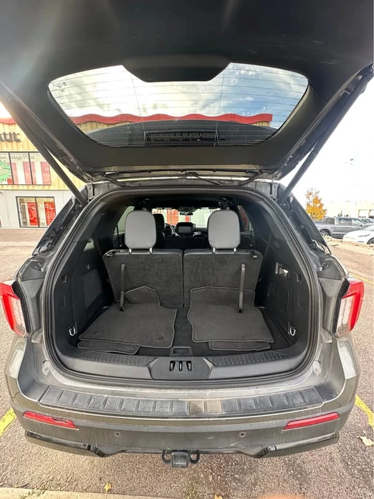 2025 Ford Explorer 6th Gen - Image 11 of 11