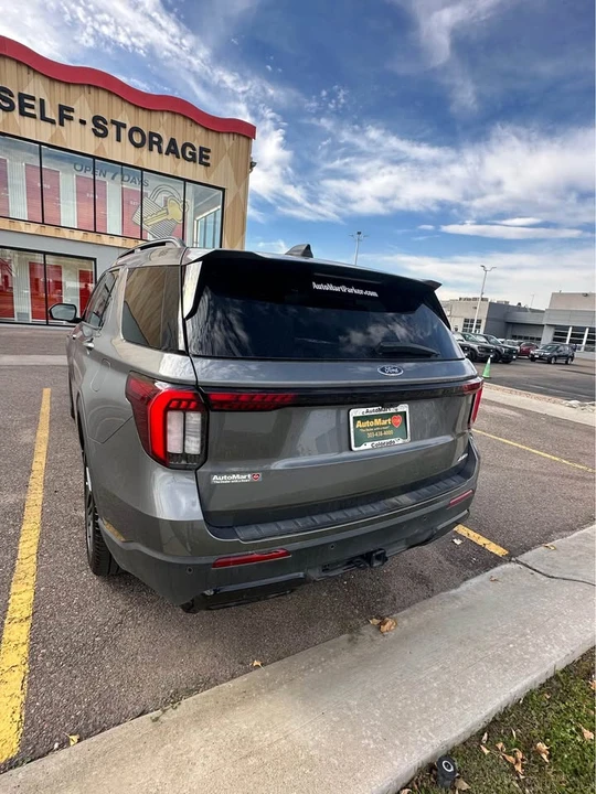 2025 Ford Explorer 6th Gen - Image 4 of 11
