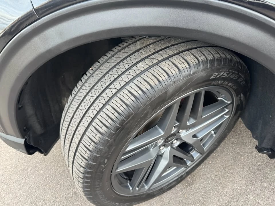 2025 Ford Explorer 6th Gen - Image 18 of 19