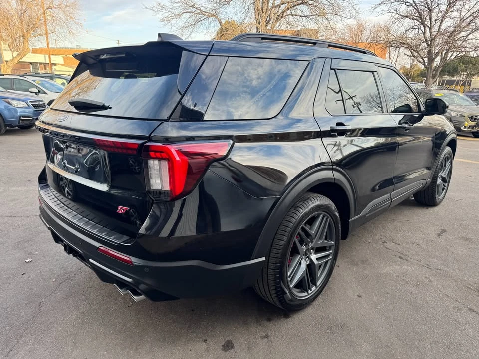 2025 Ford Explorer 6th Gen - Image 5 of 19