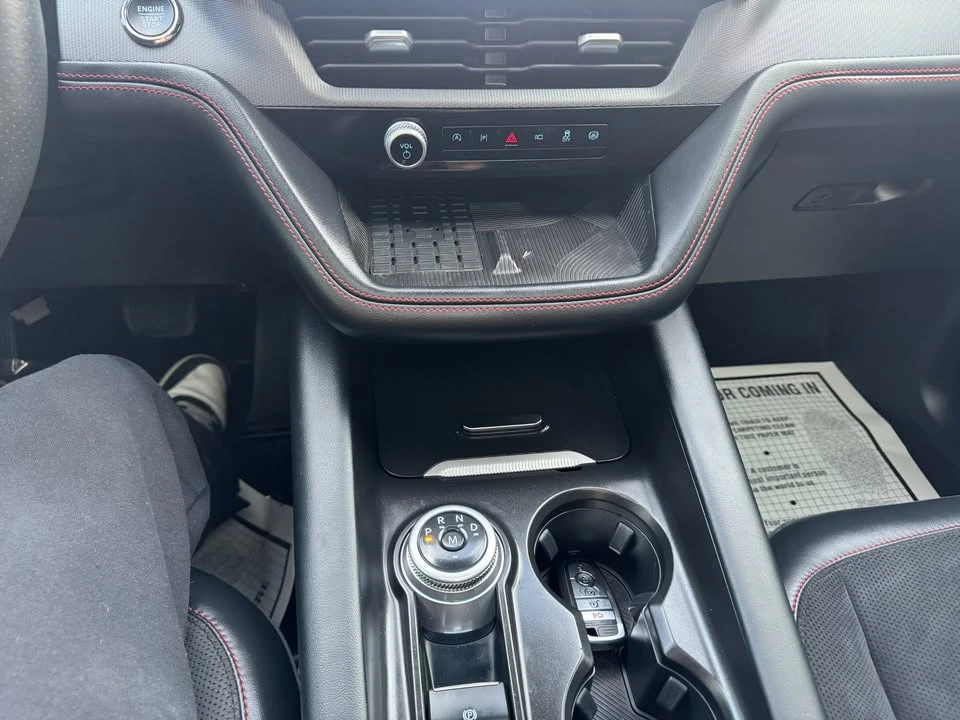 2025 Ford Explorer 6th Gen - Image 16 of 19