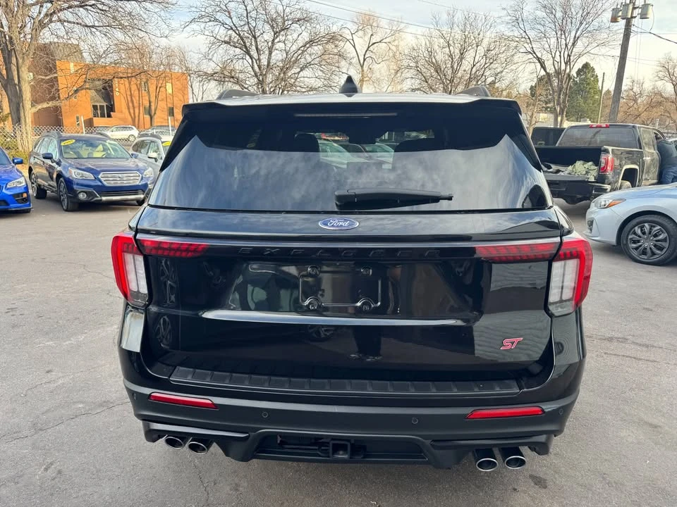 2025 Ford Explorer 6th Gen - Image 6 of 19