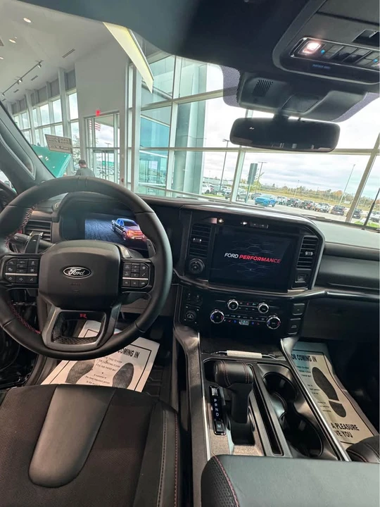 2025 Dodge Charger 7th Gen - Image 6 of 8