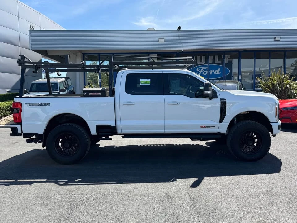 2025 Ford Super Duty 5th Gen - Image 4 of 16
