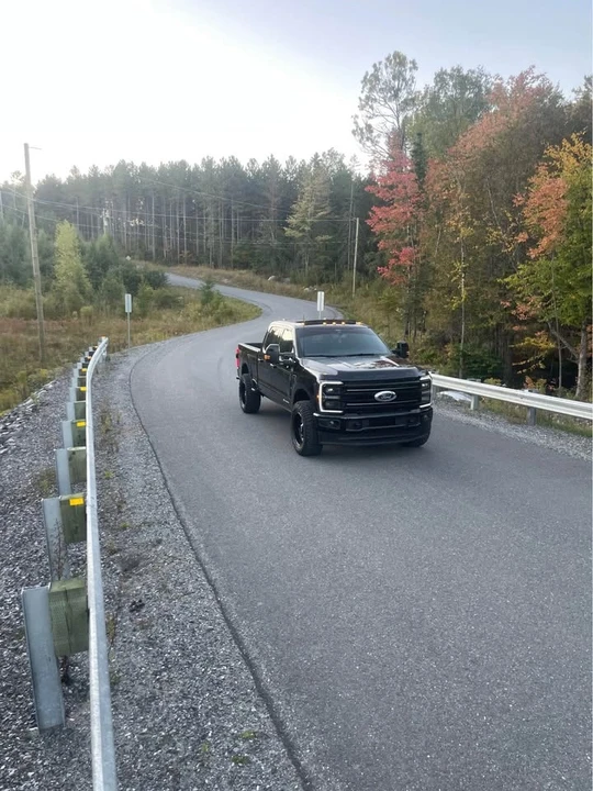 2025 Ford Super Duty 5th Gen - Image 3 of 8