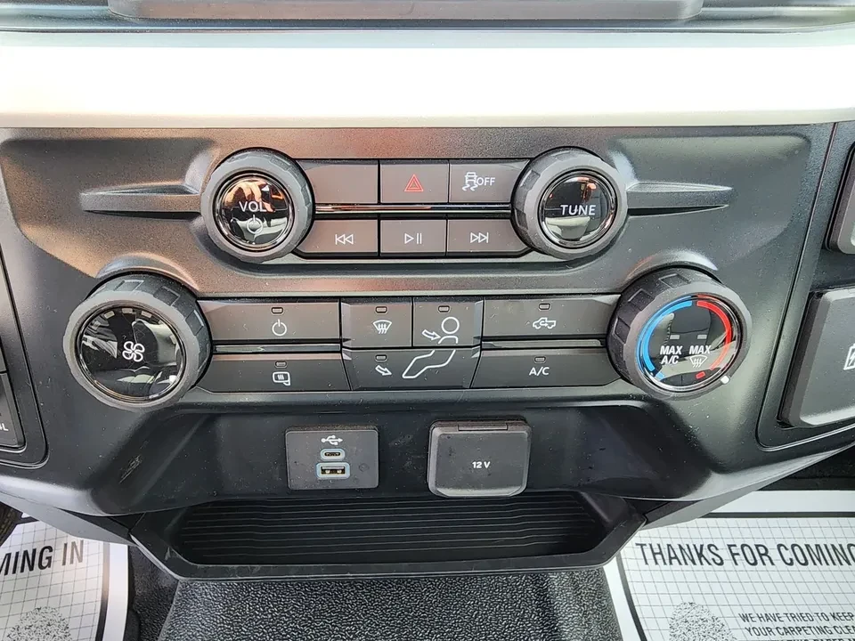 2025 Ford Super Duty 5th Gen - Image 13 of 20