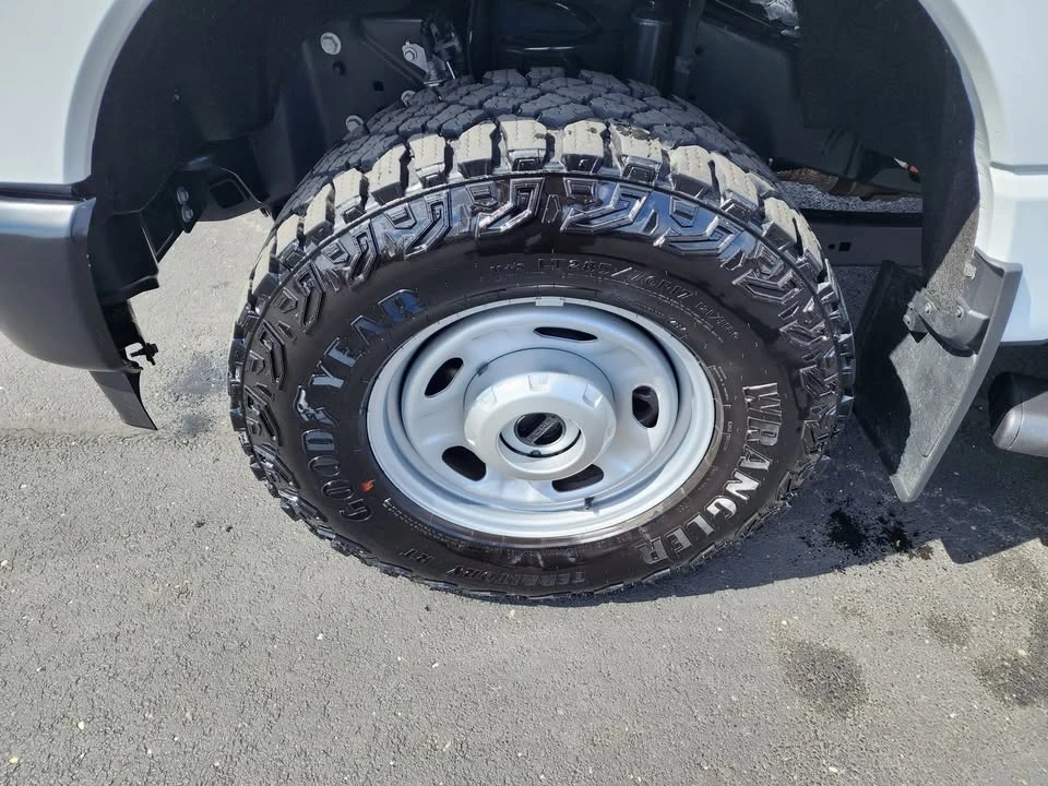 2025 Ford Super Duty 5th Gen - Image 5 of 20