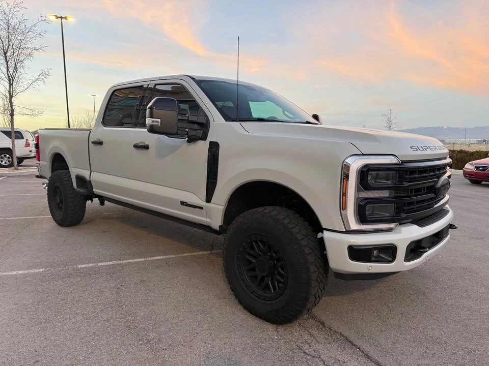 2025 Ford Super Duty 5th Gen - Image 6 of 19