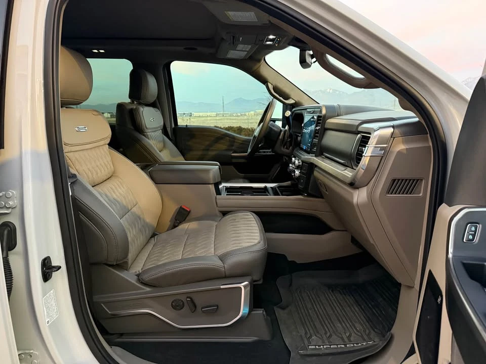 2025 Ford Super Duty 5th Gen - Image 13 of 19