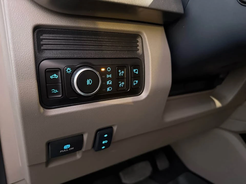 2025 Ford Super Duty 5th Gen - Image 19 of 19