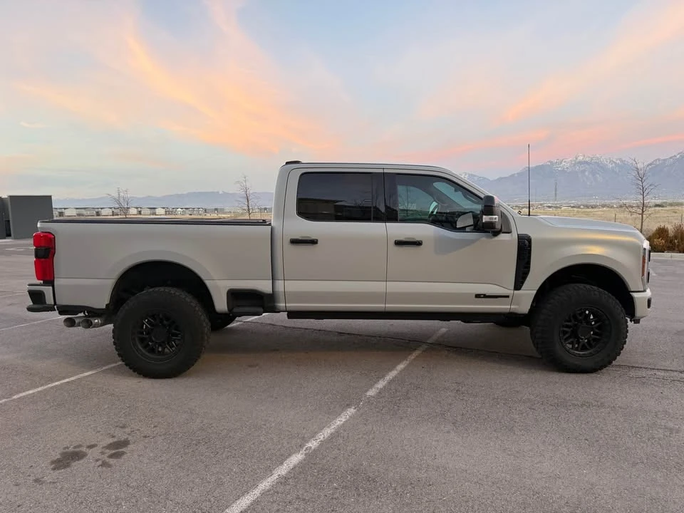 2025 Ford Super Duty 5th Gen - Image 5 of 19