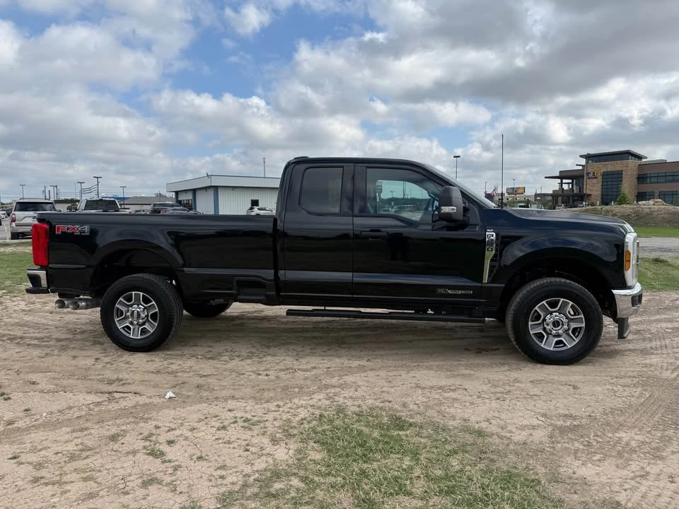 2025 Ford Super Duty 5th Gen - Image 10 of 14