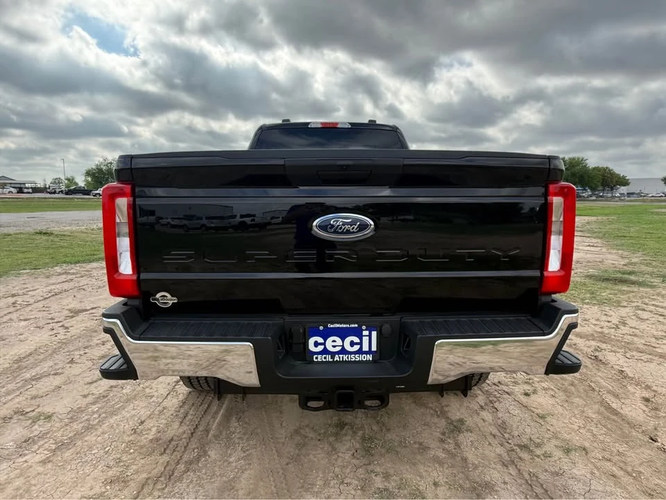 2025 Ford Super Duty 5th Gen - Image 12 of 14