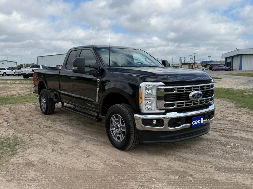 2025 Ford Super Duty 5th Gen - Image 13 of 14
