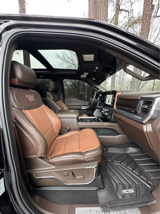 2025 Ford Super Duty 5th Gen - Image 16 of 18