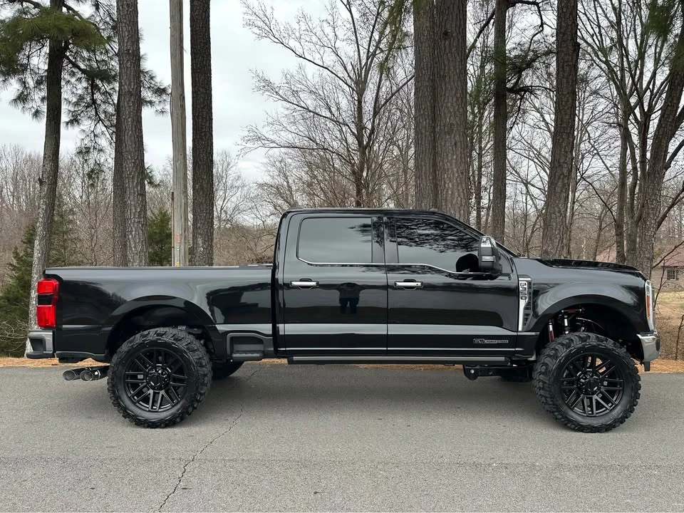 2025 Ford Super Duty 5th Gen - Image 8 of 18