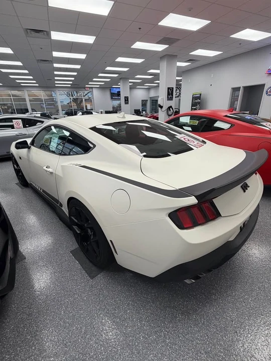 2025 Ford GT 2nd Gen - Image 6 of 6