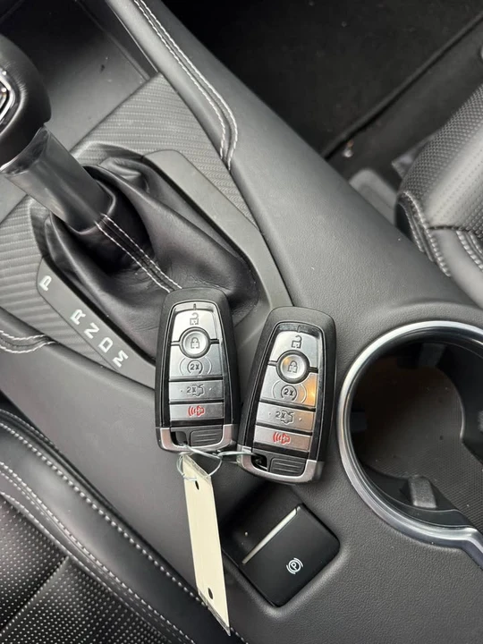 2025 Ford GT 2nd Gen - Image 15 of 16