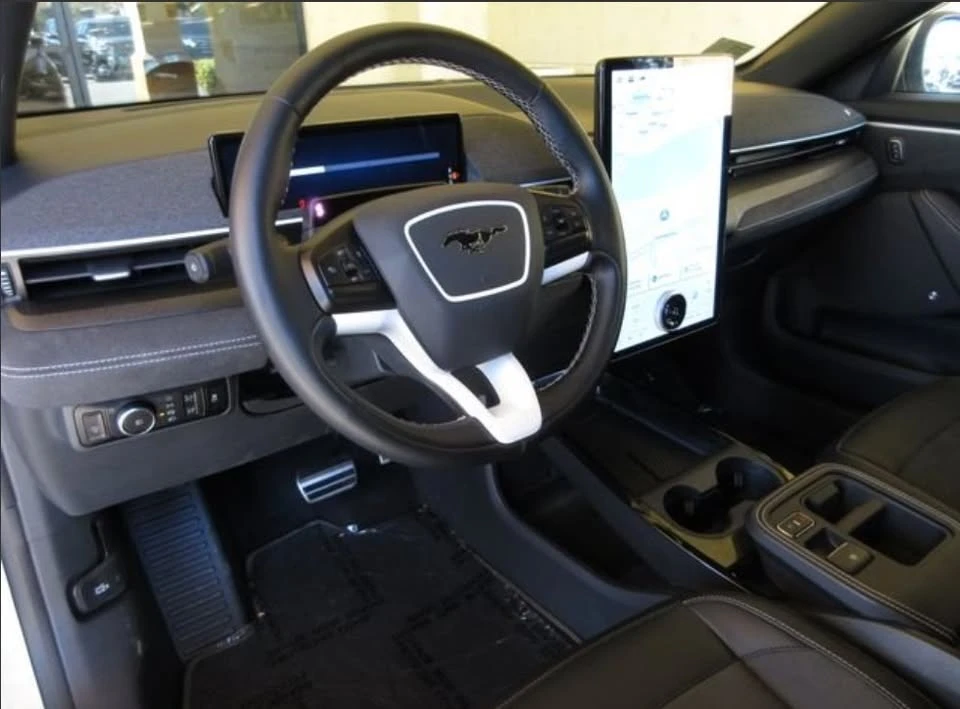 2025 Ford Mustang Mach-E - Image 8 of 9