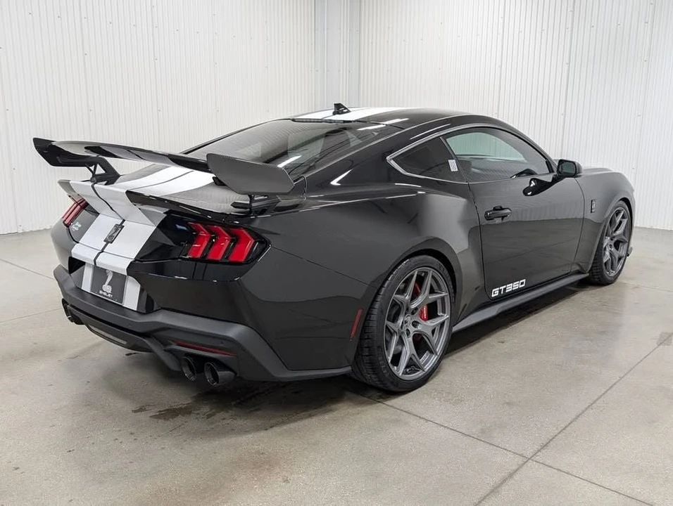 2025 Ford Shelby Mustang - Image 6 of 14