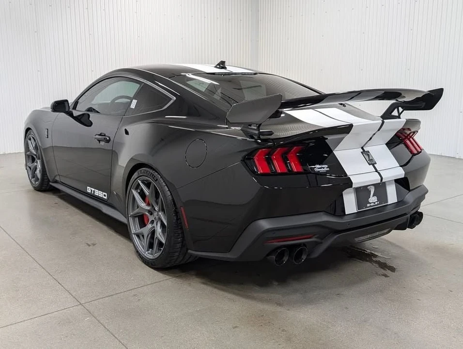 2025 Ford Shelby Mustang - Image 8 of 14