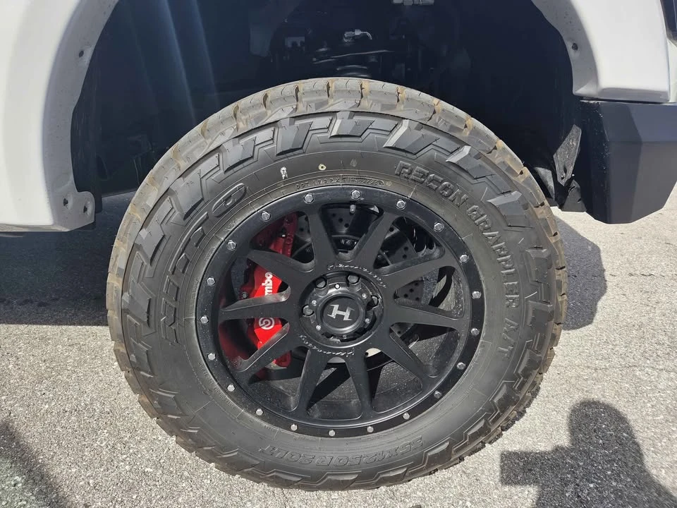 2025 Hennessey - Image 13 of 17