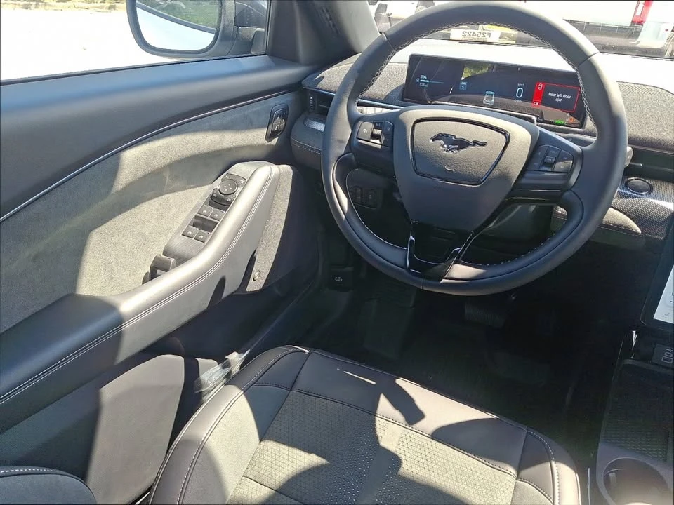 2025 Ford Mustang Mach-E - Image 8 of 19