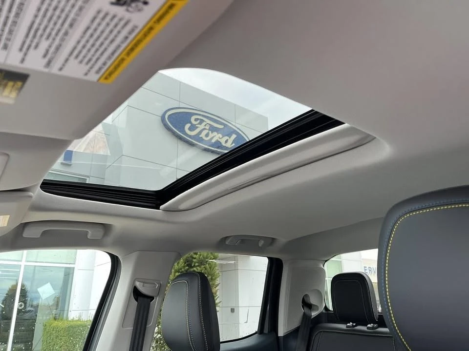 2025 Ford Maverick - Image 11 of 20