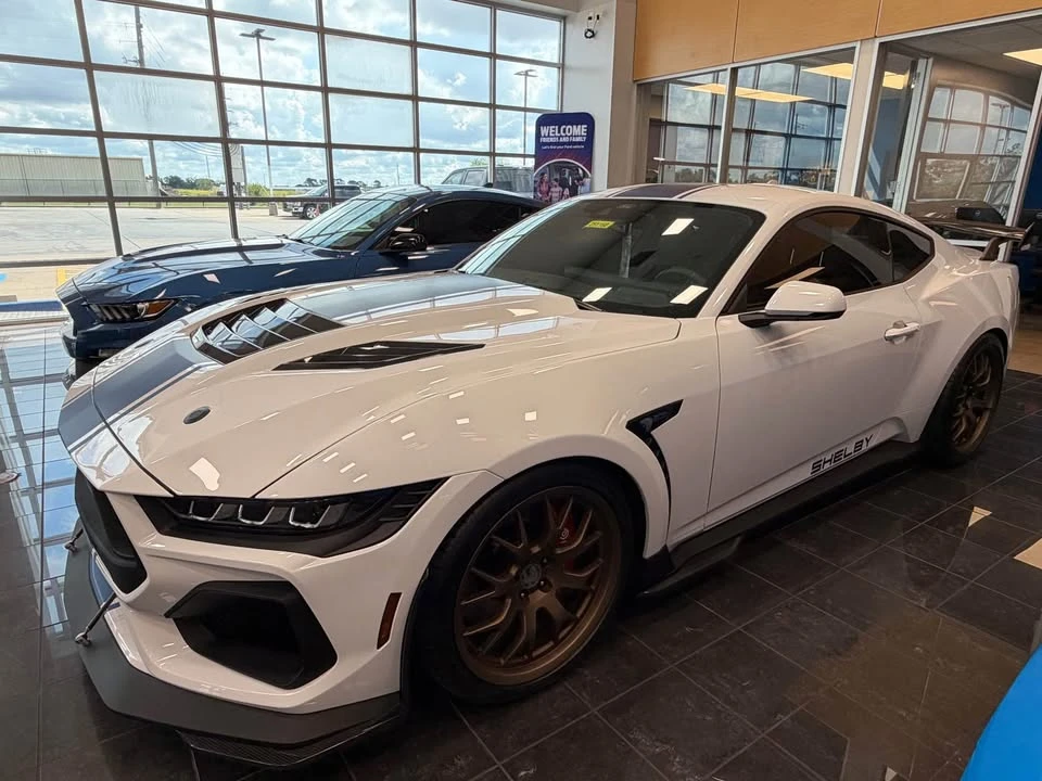 2025 Ford S650 Mustang - Image 2 of 6
