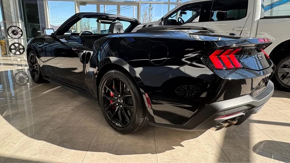 2025 Ford S650 Mustang - Image 2 of 7