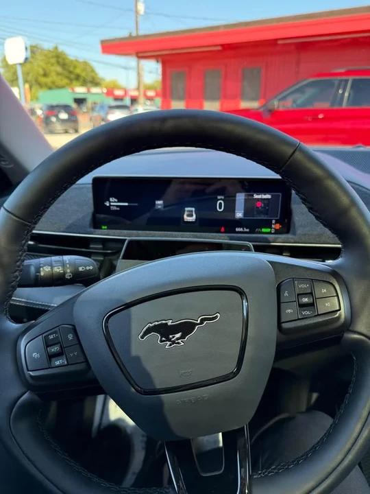2025 Ford S650 Mustang - Image 3 of 7