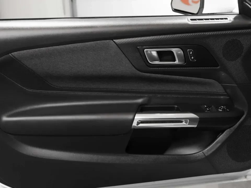 2025 Ford S650 Mustang - Image 10 of 15