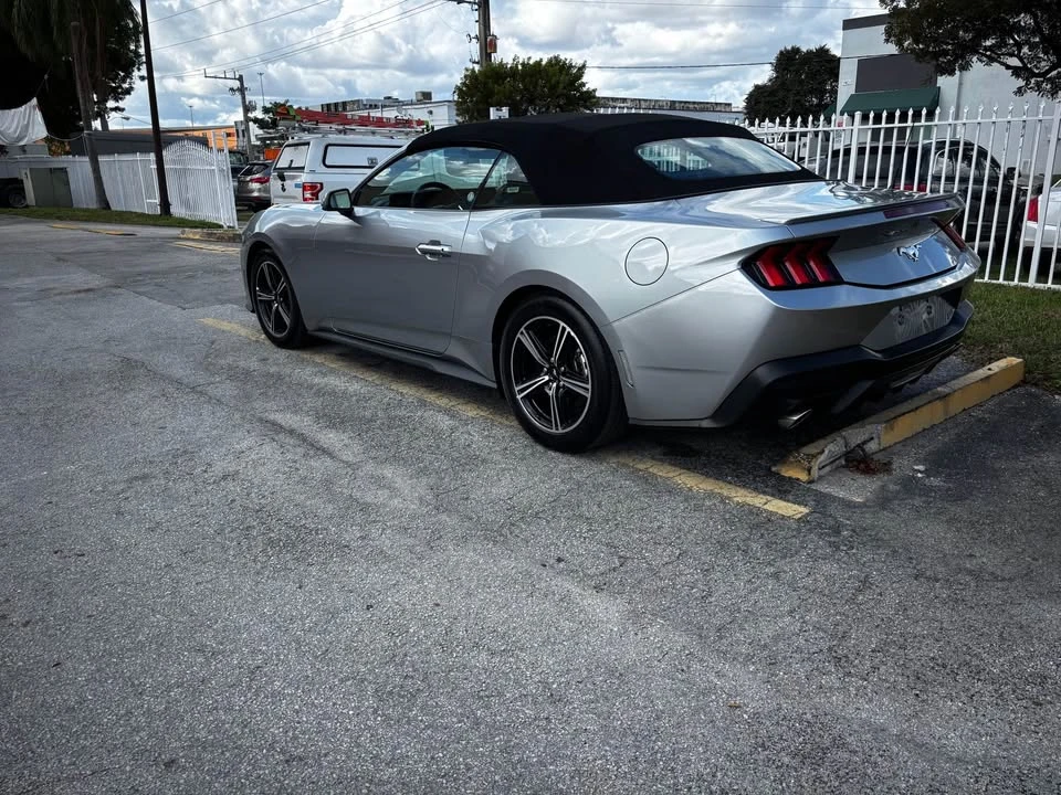 2025 Ford S650 Mustang - Image 2 of 10